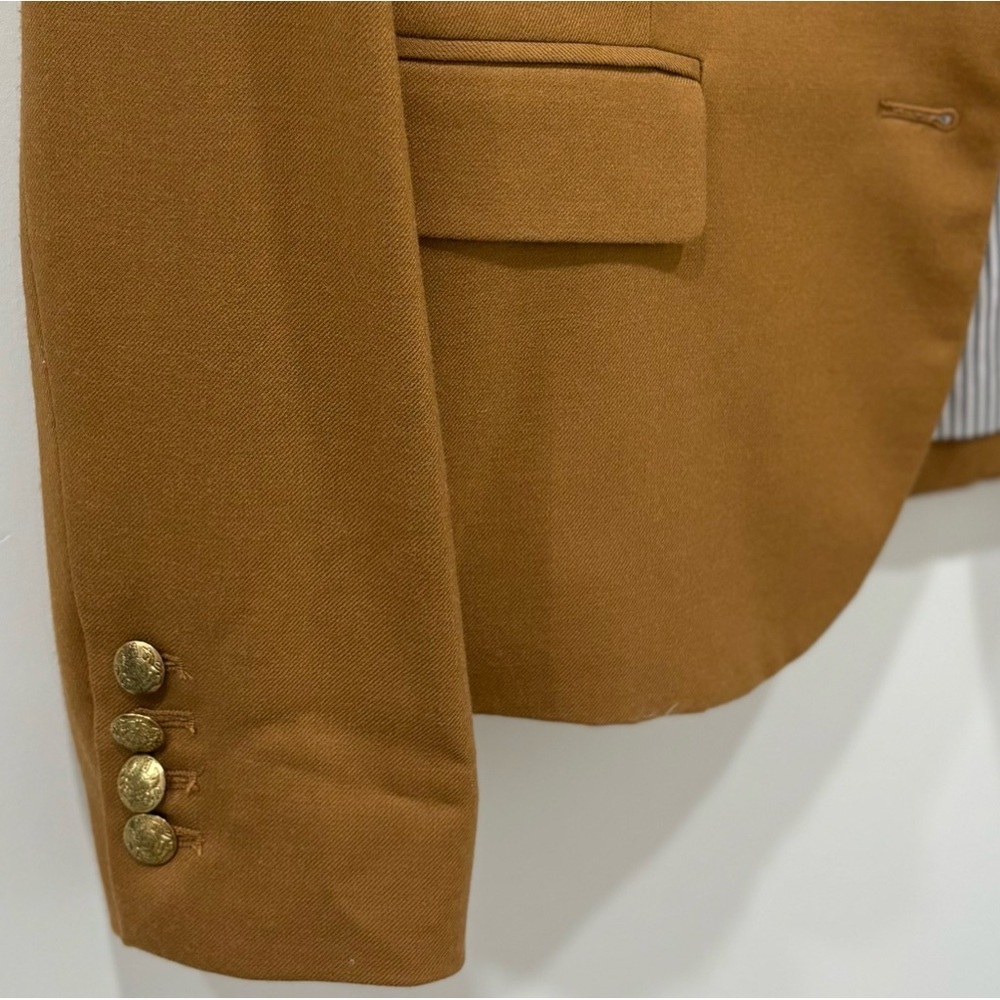 NWOT J.Crew Original
Schoolboy Blazer Woman Size 10
Tan Camel Wool Blend - Picture 6 of 7